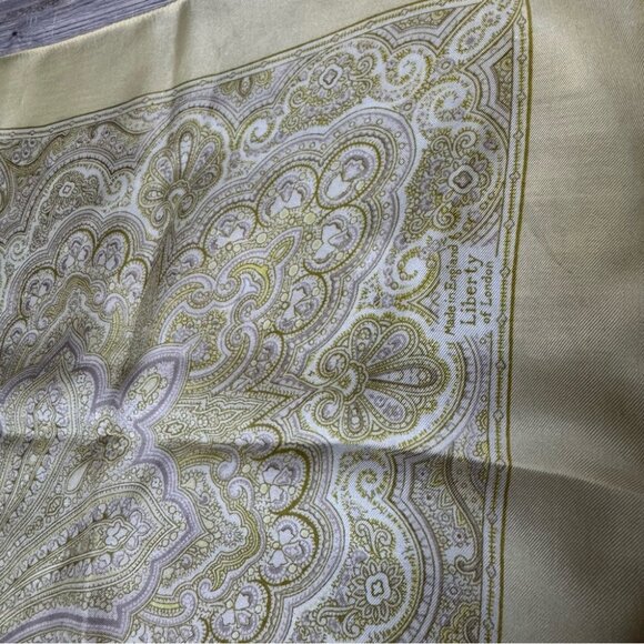 Scarf made in England liberty of london square silky satiny feel scarf paisley - Picture 4 of 8